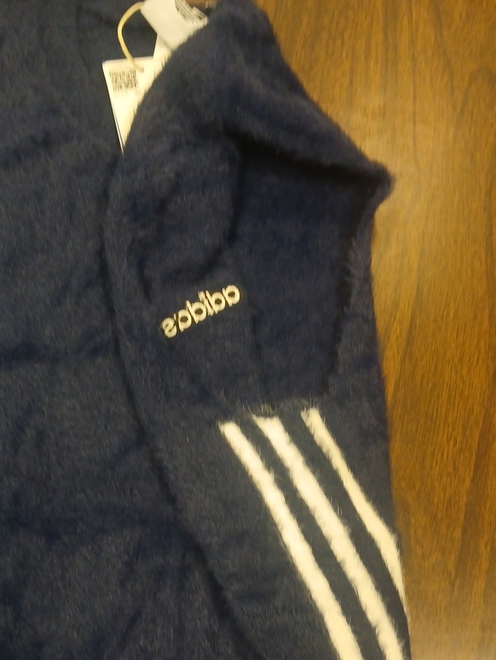 NWT ADIDAS FLUFFY VEST - Picture 5 of 7